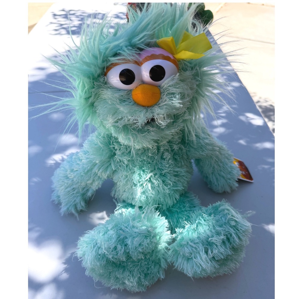 Rosita 2023 16" Plush Sesame Street Place Seaworld Busch Gardens